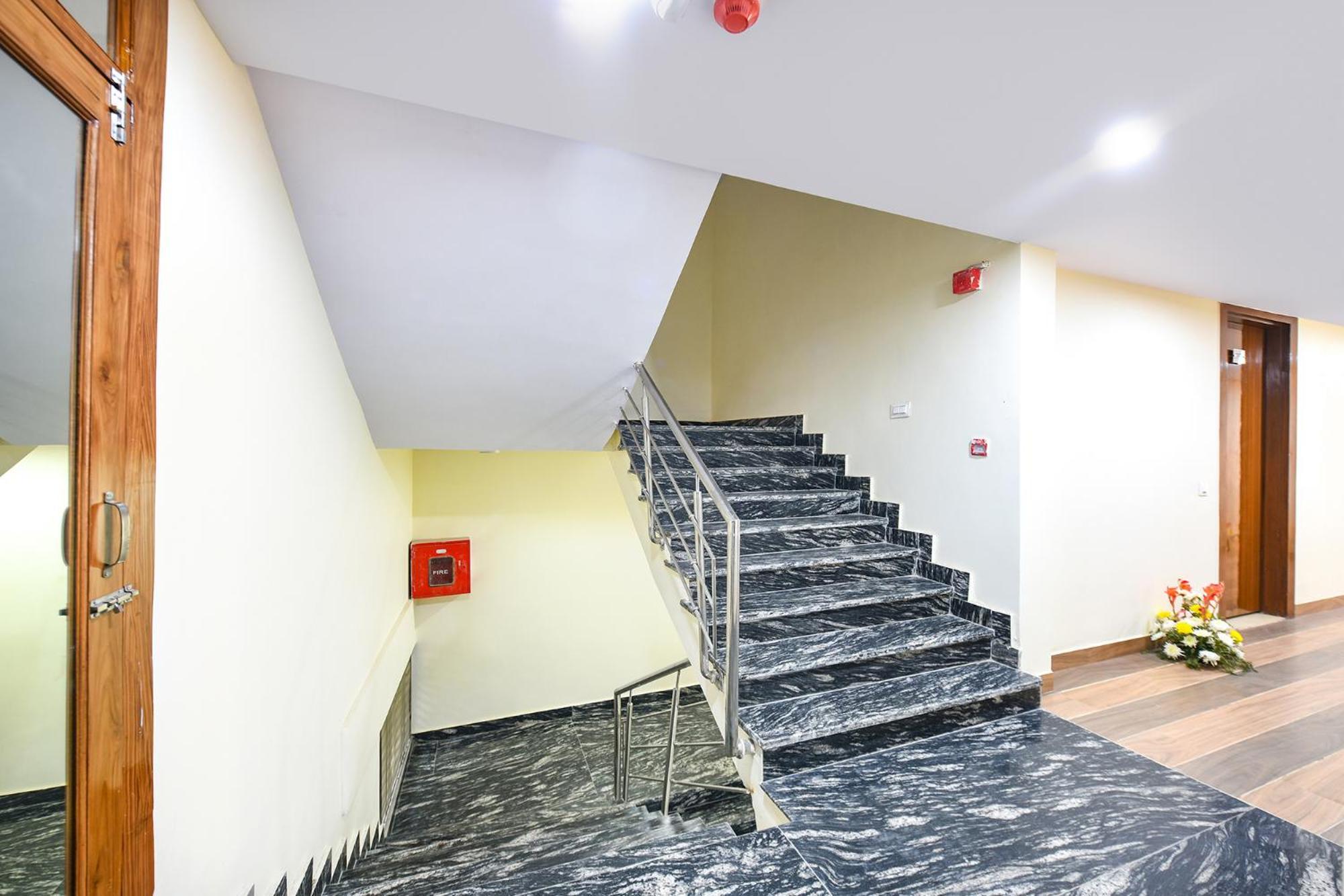 ניו דלהי Fabhotel Mona International מראה חיצוני תמונה